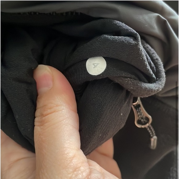Lululemon fleecy keen jacket - Picture 3 of 3